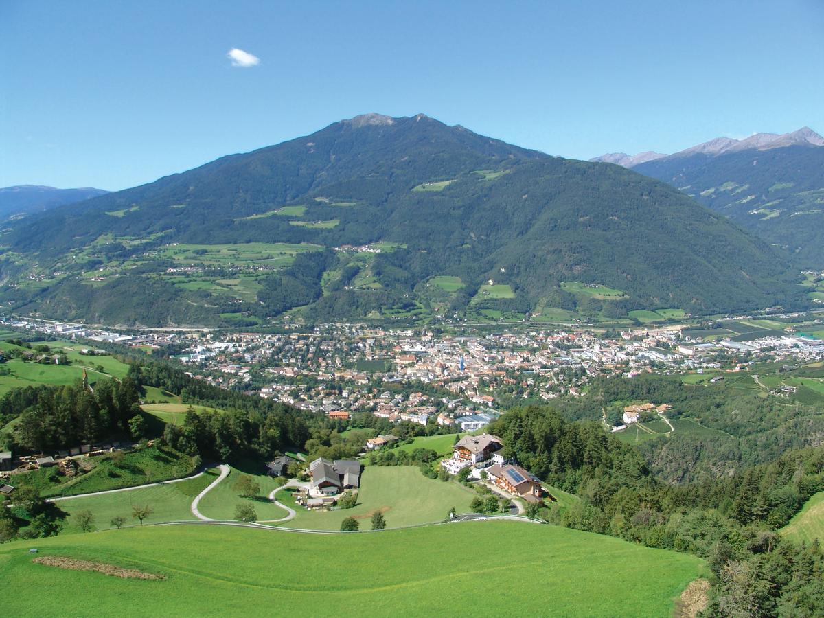 Hotel Torgglerhof Брессаноне Экстерьер фото