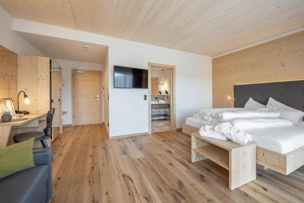 Hotel Torgglerhof Брессаноне Экстерьер фото